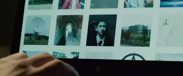 在同时,他们的宿舍里收到了一张疑似铃木的女友藤泽美代子拍的AV碟片……