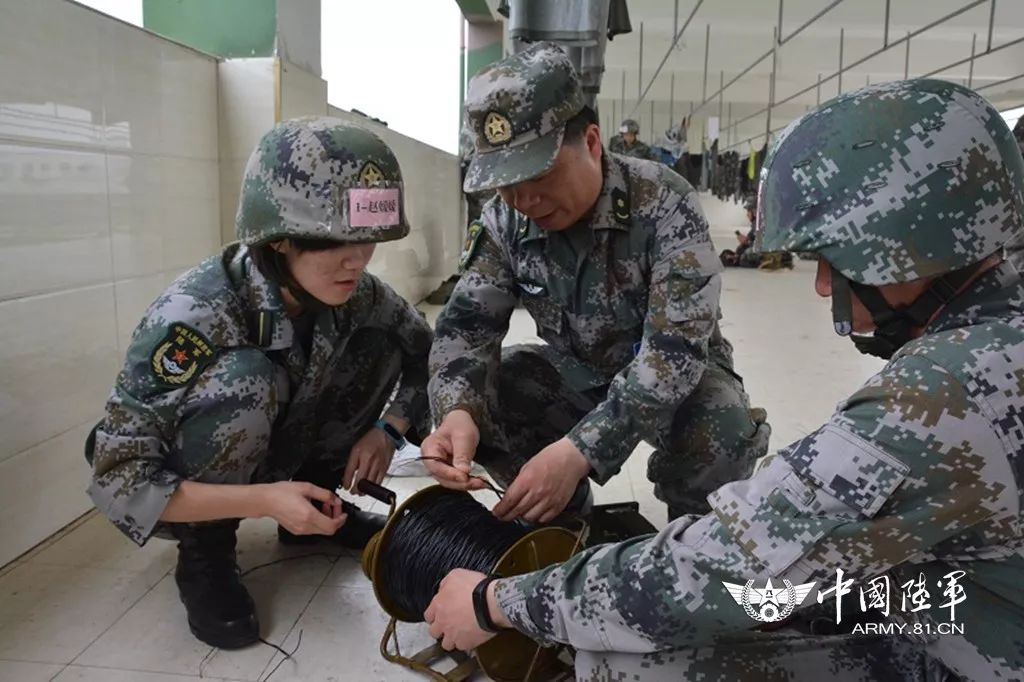 紧贴实战,淬火加钢:陆军工程大学通信工程学院组织“烽火小崔说事