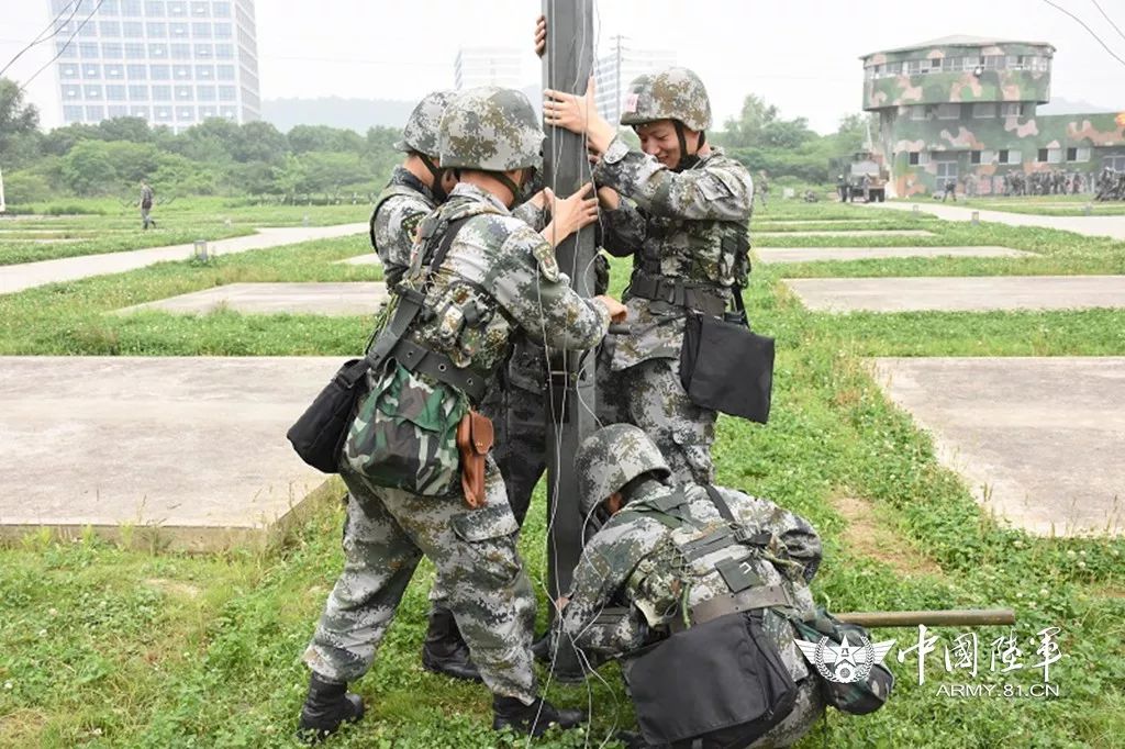 紧贴实战,淬火加钢:陆军工程大学通信工程学院组织“烽火小崔说事