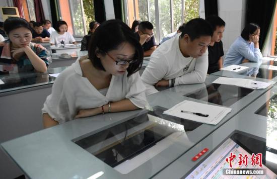 9月22日,国家统一法律职业资格考试客观题考试开考。图为考试现场。 中新社记者 安源 摄