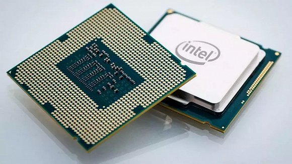 图|英特尔从服务器下放的 28 核产品将走向消费端，但面临来自 AMD 的 32 核方案的挑战