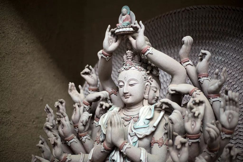 夜话丨余秋雨:莫高窟