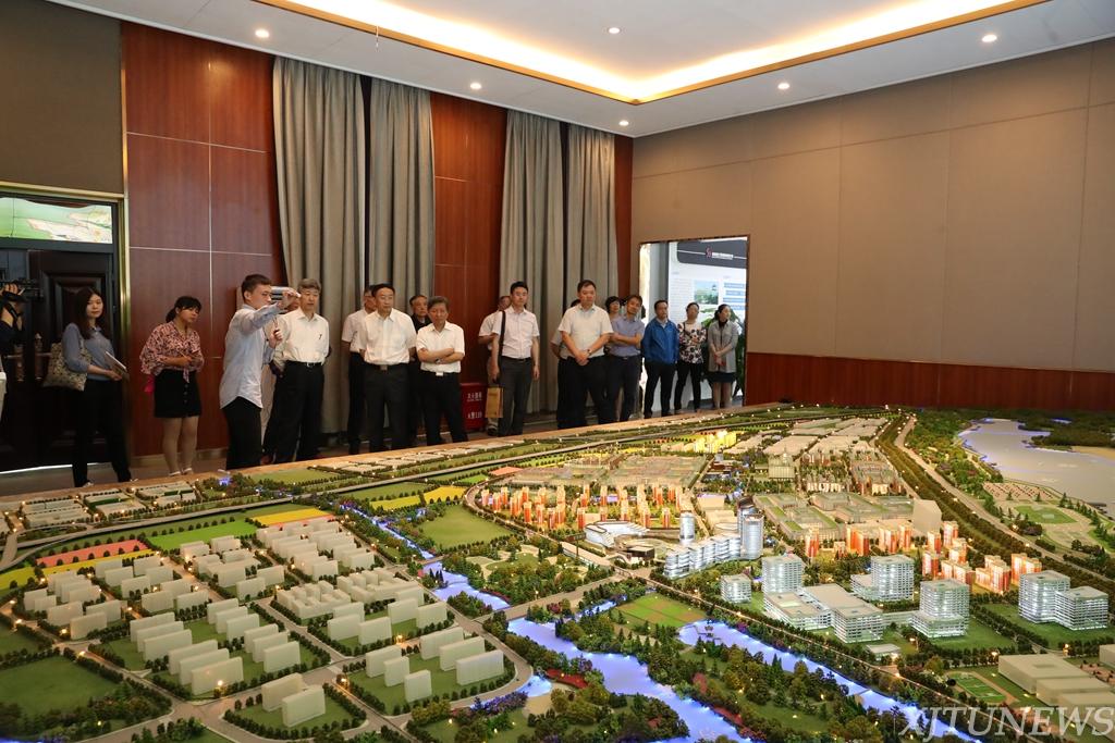 教育部科技司司长雷朝滋一行调研创新港建设工