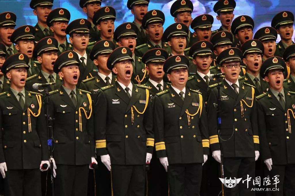 陆军装甲兵学院举办铁甲放歌新时代,唱支军歌