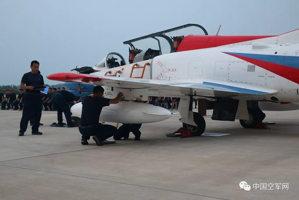 看了这场岗位练兵考核,你会知道空军机务兵是