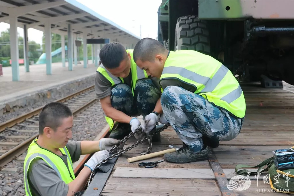 坐7天军列是一种什么体验?惊不惊喜,意不意外