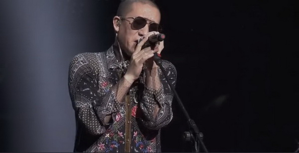 二手玫瑰遭黄家驹粉丝谩骂:他们不应该遭谩骂