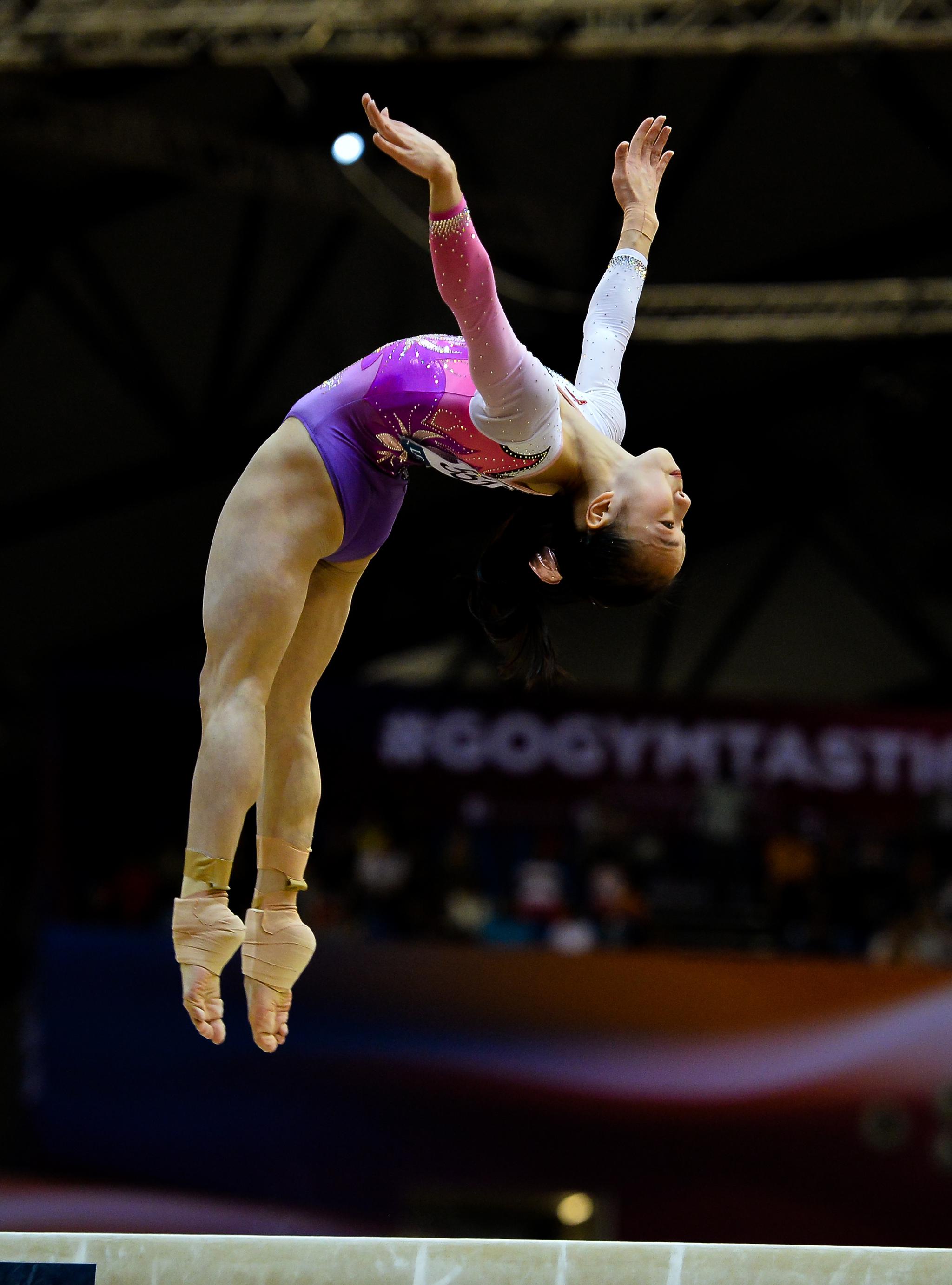 男子平衡木冠军图片