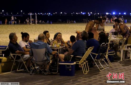 资料图片:海滩。 都是病毒惹的祸!华媒:温哥华又有3大海滩被关闭