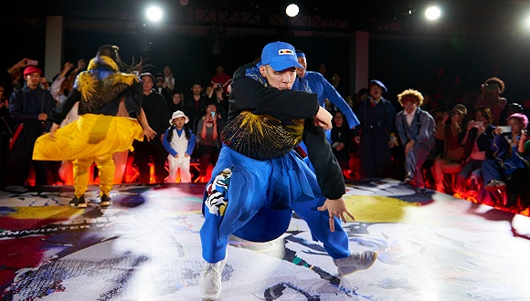 《这!就是街舞》背后的潮牌生意