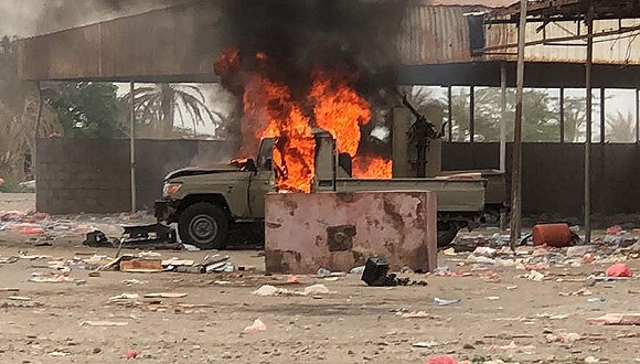 也门政府军与胡塞武装激战荷台达 联合国斡旋