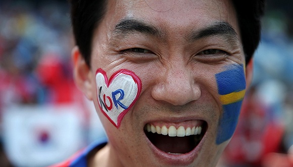 韩国瑞典犯规图片