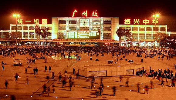 广州火车站:迎来送往,见证淘金之路|改革开放40年