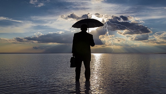 从江西首富到通缉犯:彭小峰控制绿能宝早已资