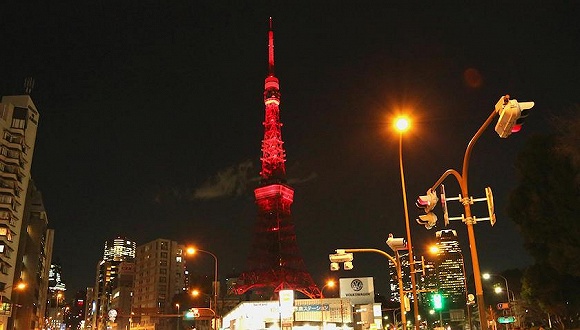 新年到,祝福不能少:安倍视频汉语拜年,英首相府