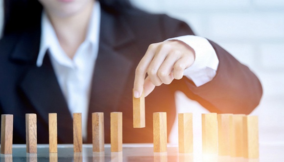 机构投资者包括 e124-ieaiqik0678680.jpg