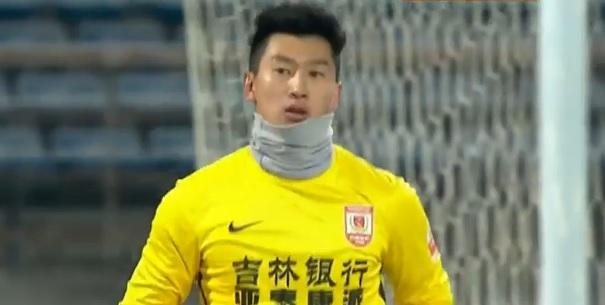 德转朱艺:亚泰祎凡更名为董一凡,出生年从92年