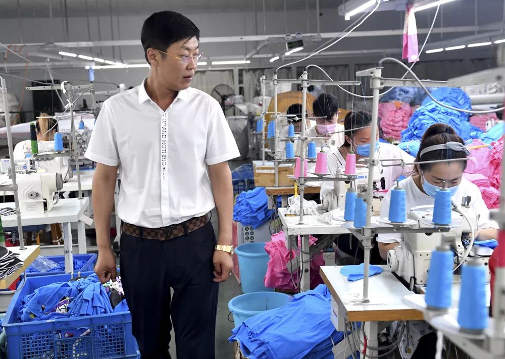 即墨童装故事 | 退伍军人杜峰与迪士尼合作 要让