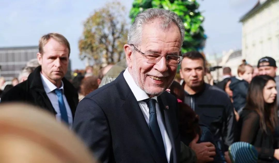 图为奥地利总统亚历山大·范德贝伦。