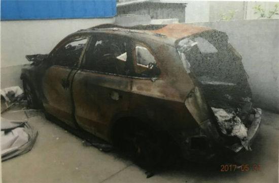 奥迪车停车时无故自燃 宁波车主维权获赔30余万元