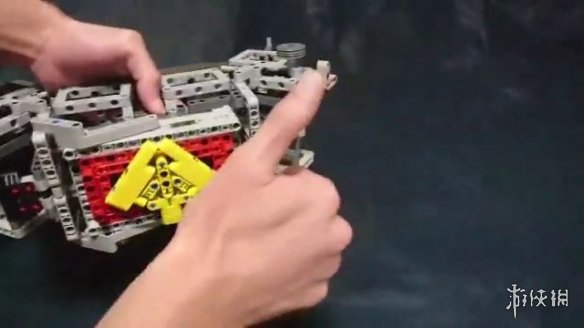 高玩乐趣多!玩家用乐高打造出假面骑士可变身腰带
