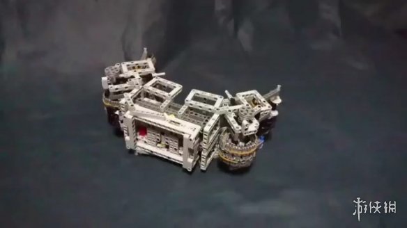 高玩乐趣多!玩家用乐高打造出假面骑士可变身腰带