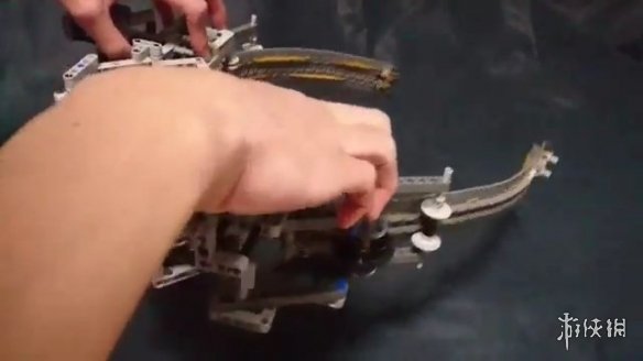 高玩乐趣多!玩家用乐高打造出假面骑士可变身腰带