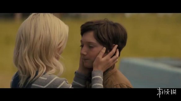 黑暗版超人电影《灵异乍现》预告邪恶超人现身 校园霸凌让