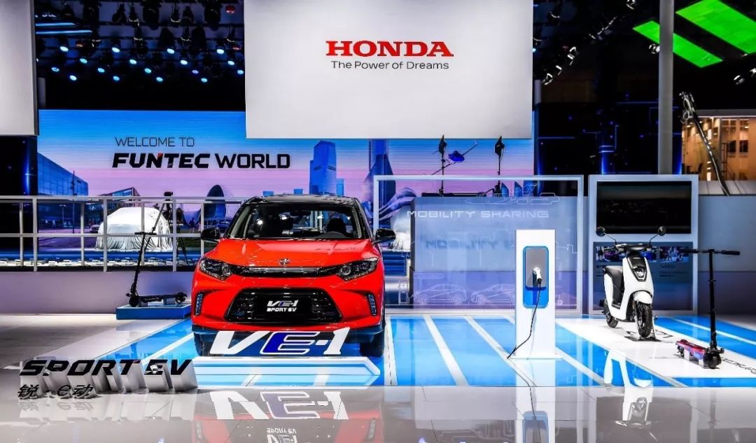 看到HONDA的展台 直觉告诉我“本田技研在憋大招!”