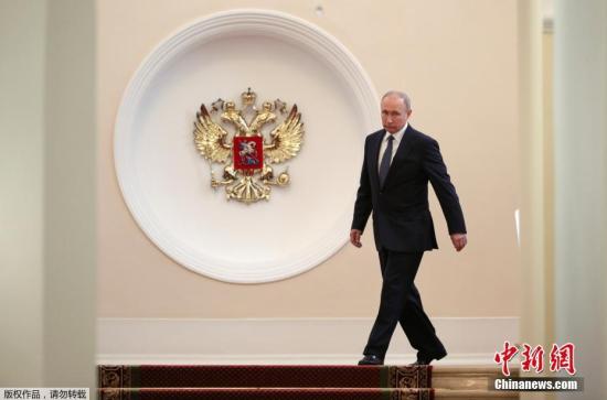 俄罗斯当选总统普京就职典礼于莫斯科时间5月7日中午12时（北京时间17时）开始