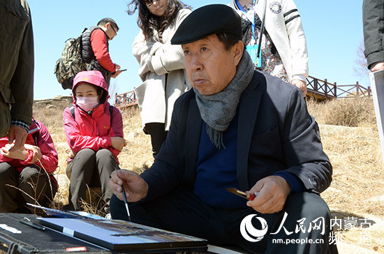 刘大为:写生四季草原 描绘内蒙古新气象