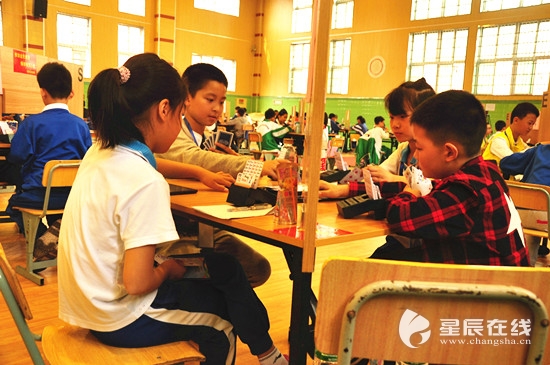 湖南省大中小学生桥牌赛举行 长沙21中获4项第