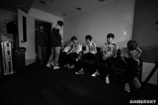 跟随镜头 感受《守望先锋》联赛常规赛的难忘瞬间