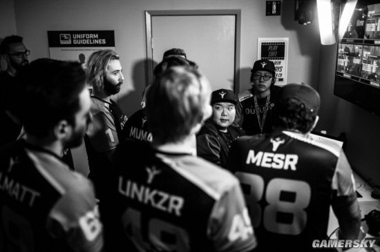 跟随镜头 感受《守望先锋》联赛常规赛的难忘瞬间