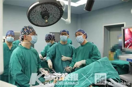 老人:我寻思这玩意没人要 轻松一刻2月27日晚间版