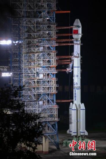 9月23日，中国成功发射第47、48颗北斗导航卫星。 张文军/摄