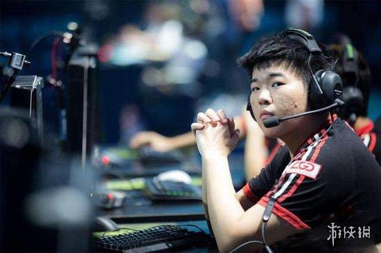 韦神吐槽《绝地求生》直播:喷子多,还爱当"教练"_电视游戏-新闻_新浪游戏_新浪网