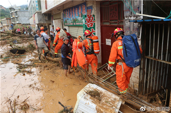 麻栗坡洪水泥石流灾害救援：消防搜救转移28人