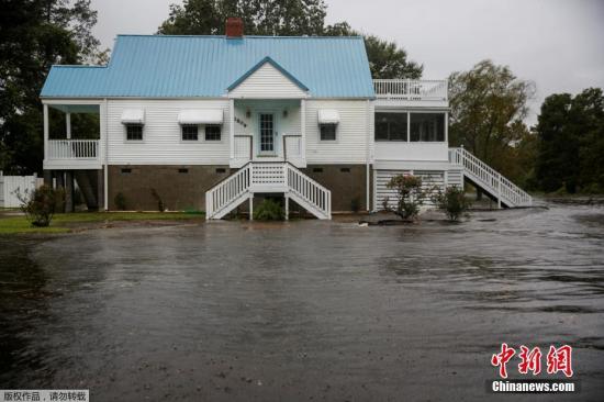 飓风吹袭美国局地进入灾难状态 民众:救救我