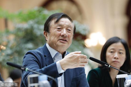 点击查看大图 1月15日,任正非在深圳总部接受媒体采访。图自视觉中国
