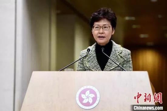 香港警察约会来网“十面埋伏” 校园暴徒“四面