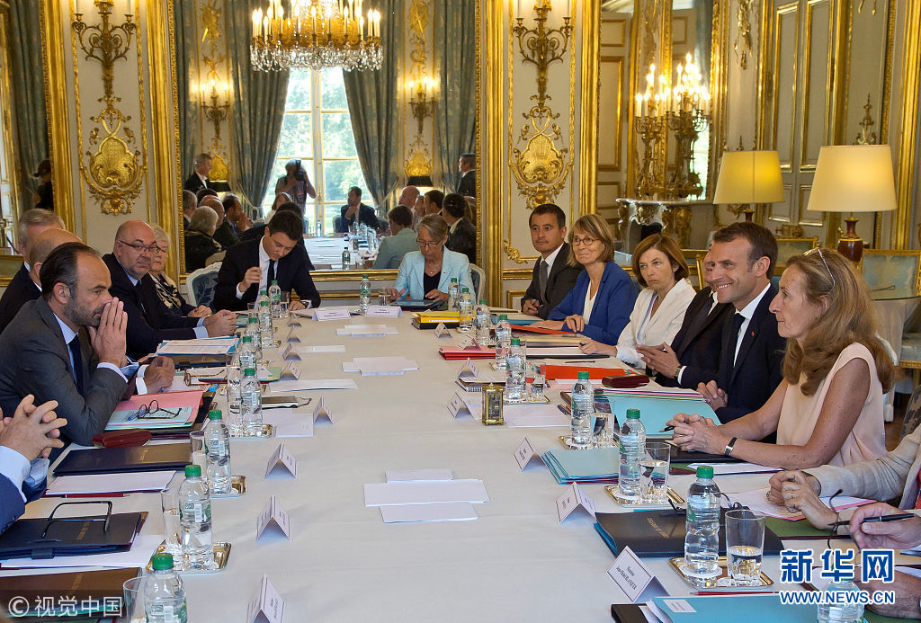 法国政府将放假 马克龙主持假前最后一次内阁