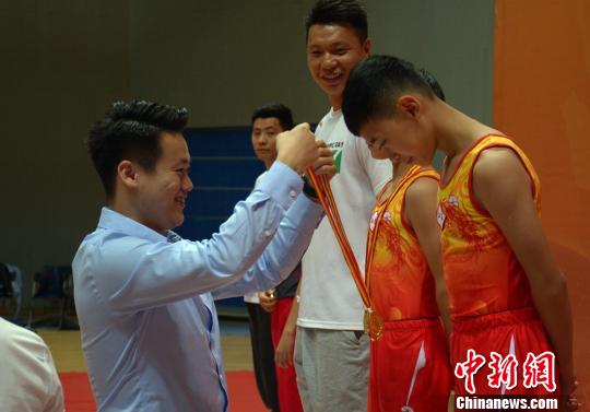 全国U系列青少年蹦床锦标赛江苏落幕 奥运冠军