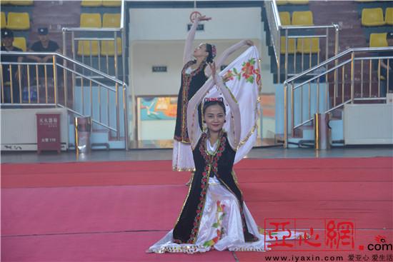 新疆额敏县公安局开展手牵手,共成长,浇灌民族