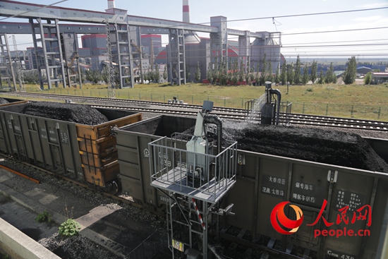 大秦铁路：筑起能源大动脉 负重争先不停歇