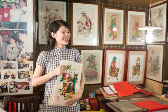 年轻人春节玩起了新年画