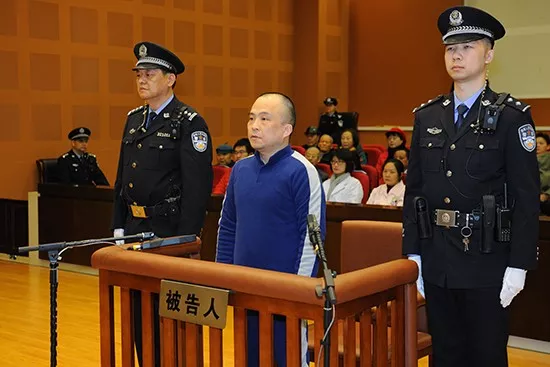 国际a8 - 解运亮:中国经济需守住三条底线