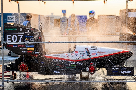 中国大学生无人驾驶方程式大赛现场。