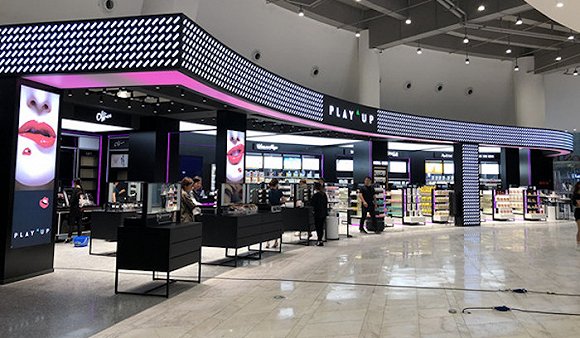 “Parkson Beauty”内的网红美妆集合店铺“PLAY UP”