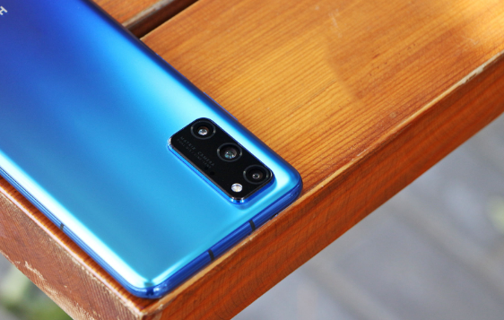 最便宜的荣耀手机价格表 a7af-iixntzz8755060.png